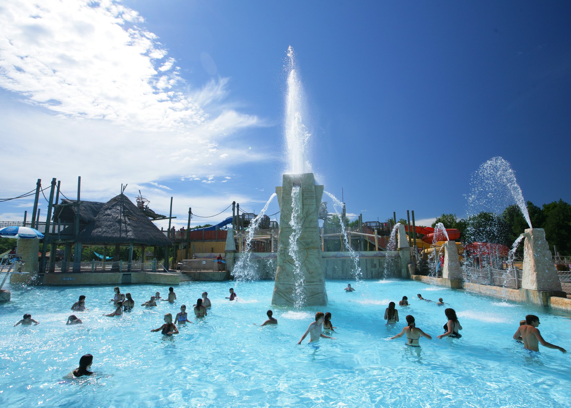 Hurricane Harbor Preview Weekend | Six Flags New England