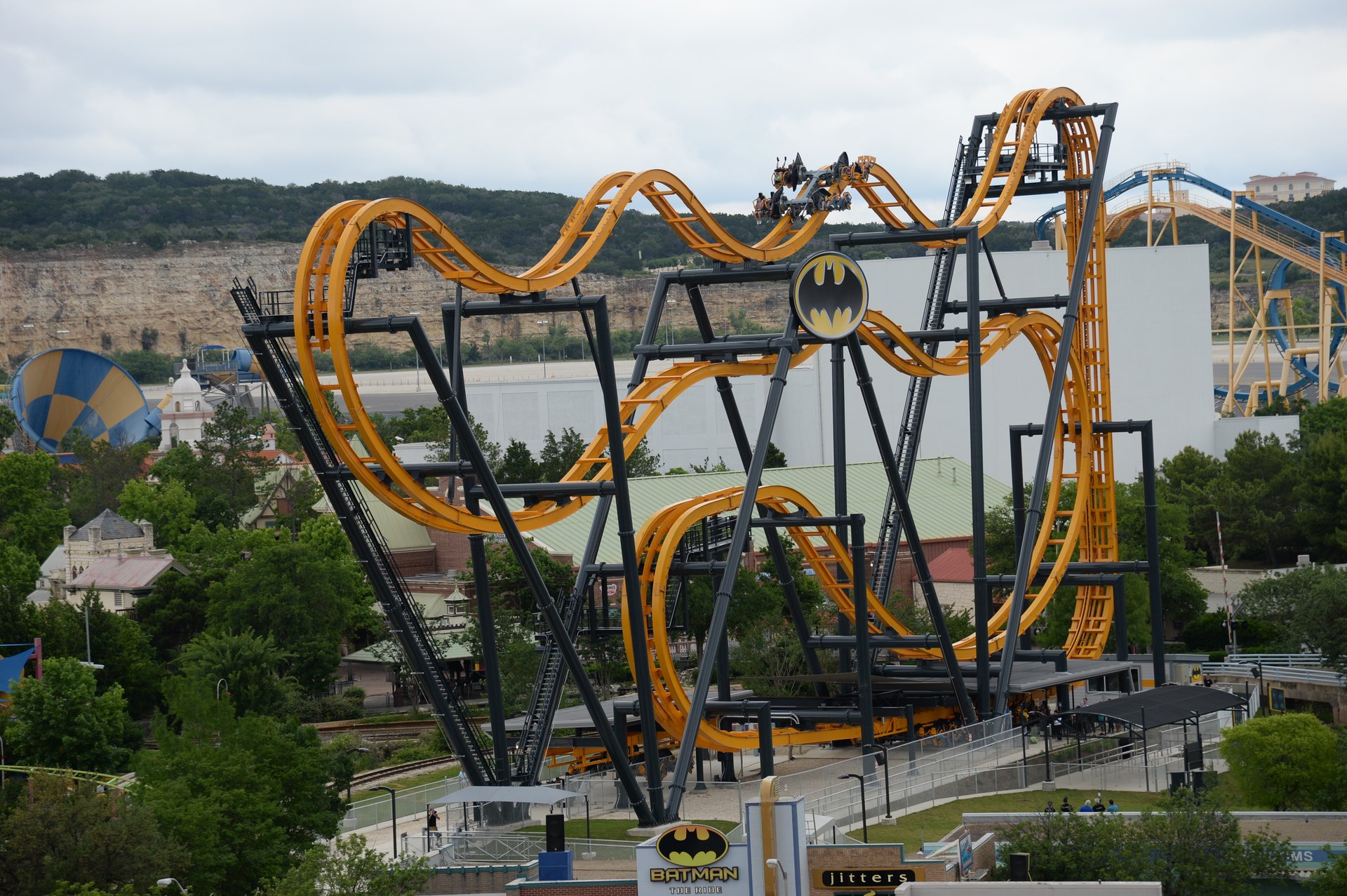 Images and Logos | Six Flags Fiesta Texas