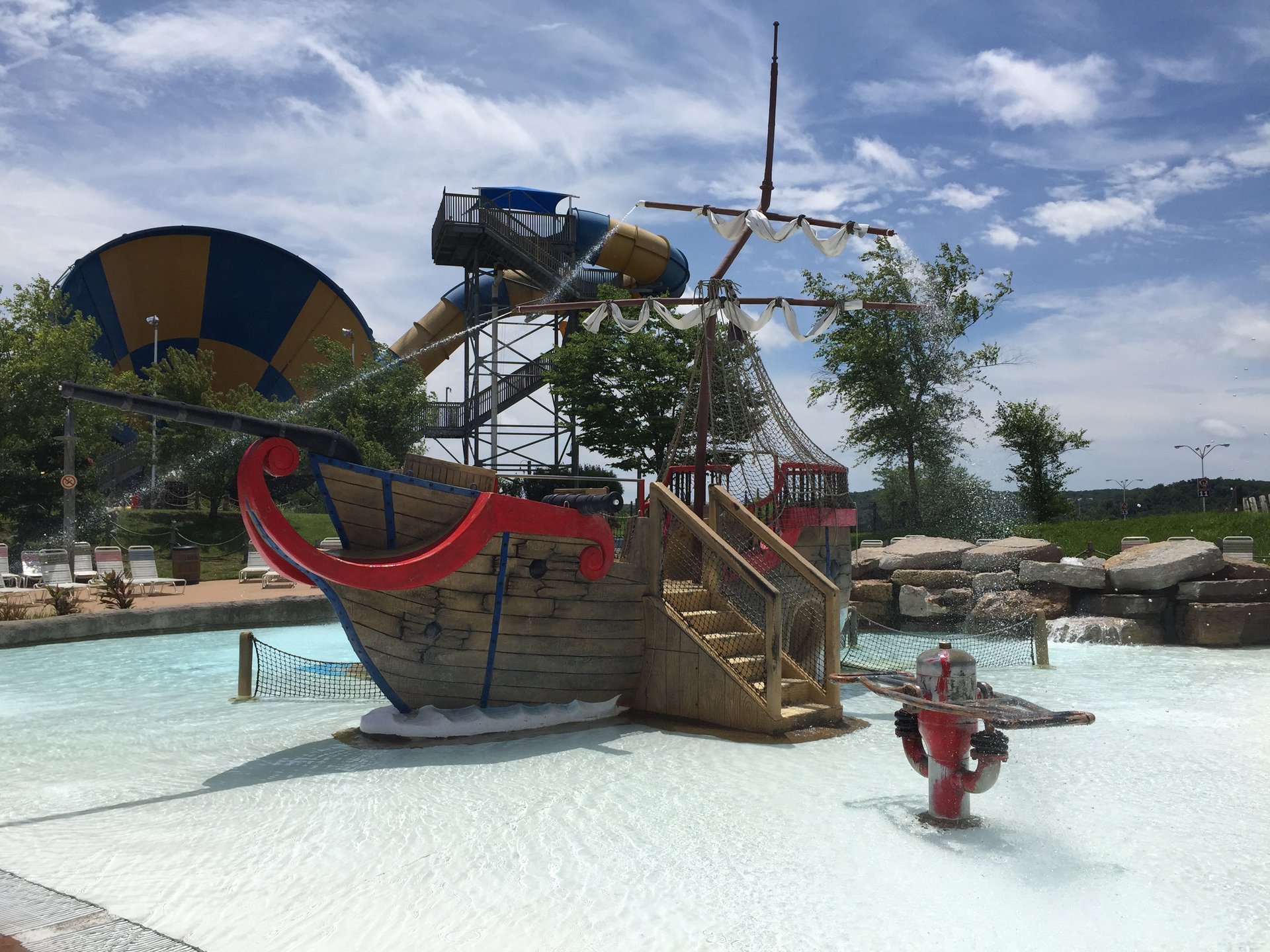 Pirate Ship Slides | Six Flags St Louis