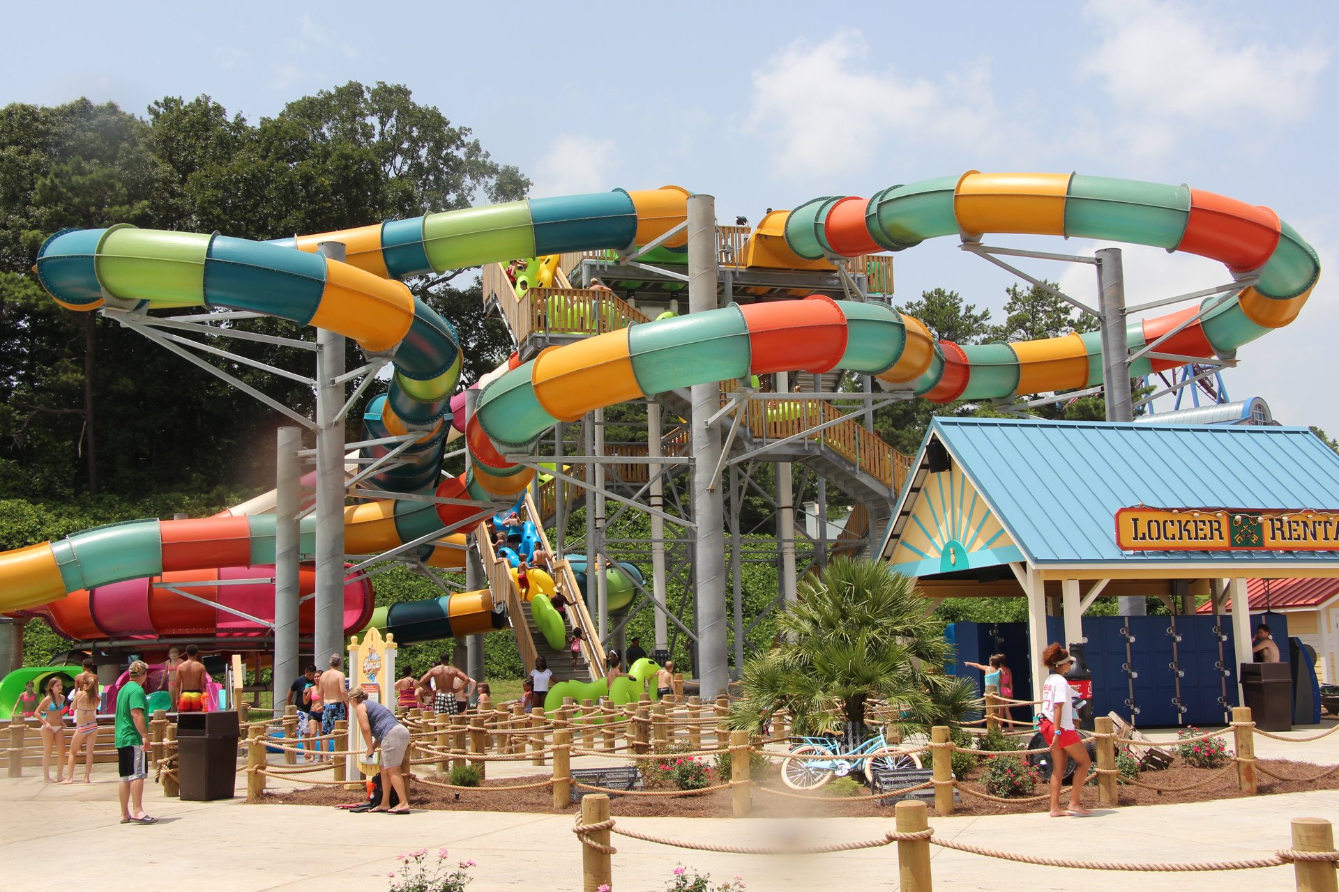 Admission for hurricane harbor