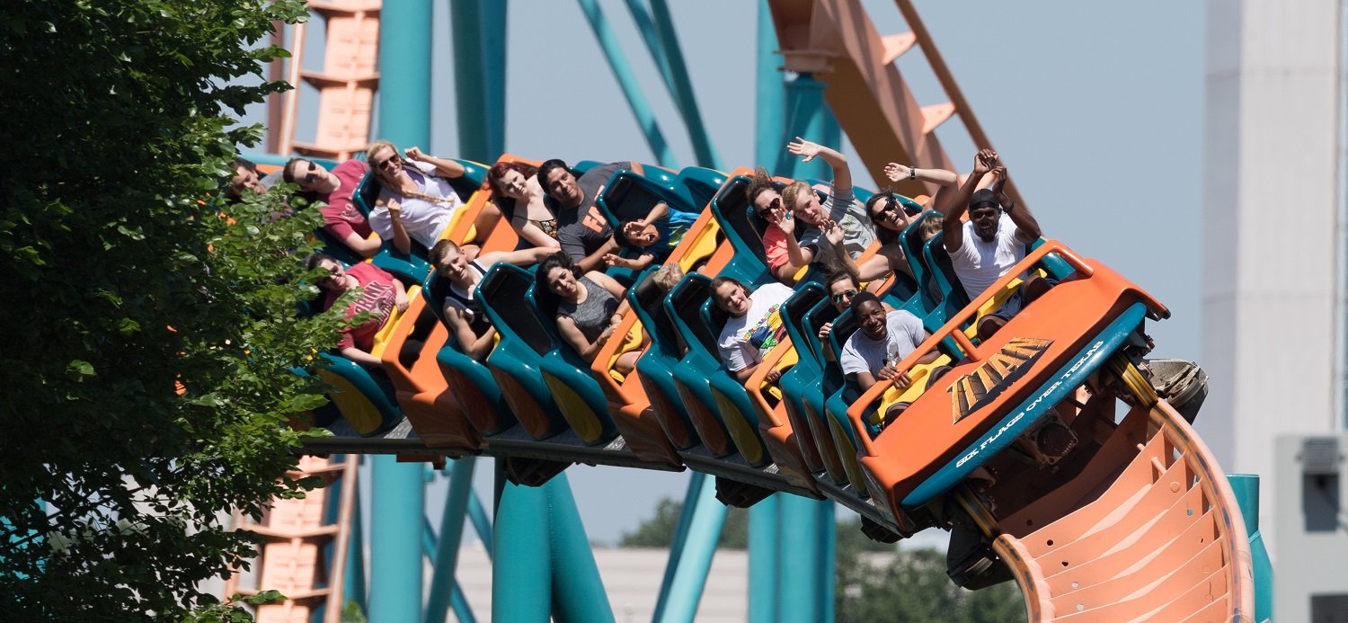 titan-six-flags-over-texas