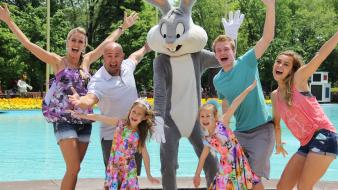 guests with bugs