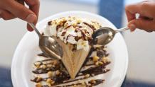 Couple sharing Dessert Couple sharing Dessert