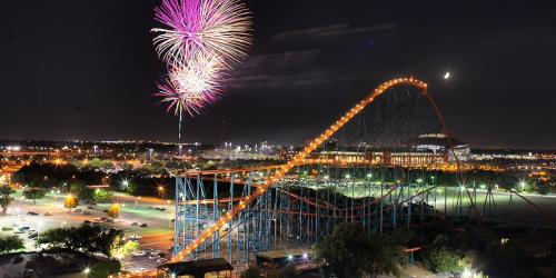 Fireworks at Six Flags Over Texas