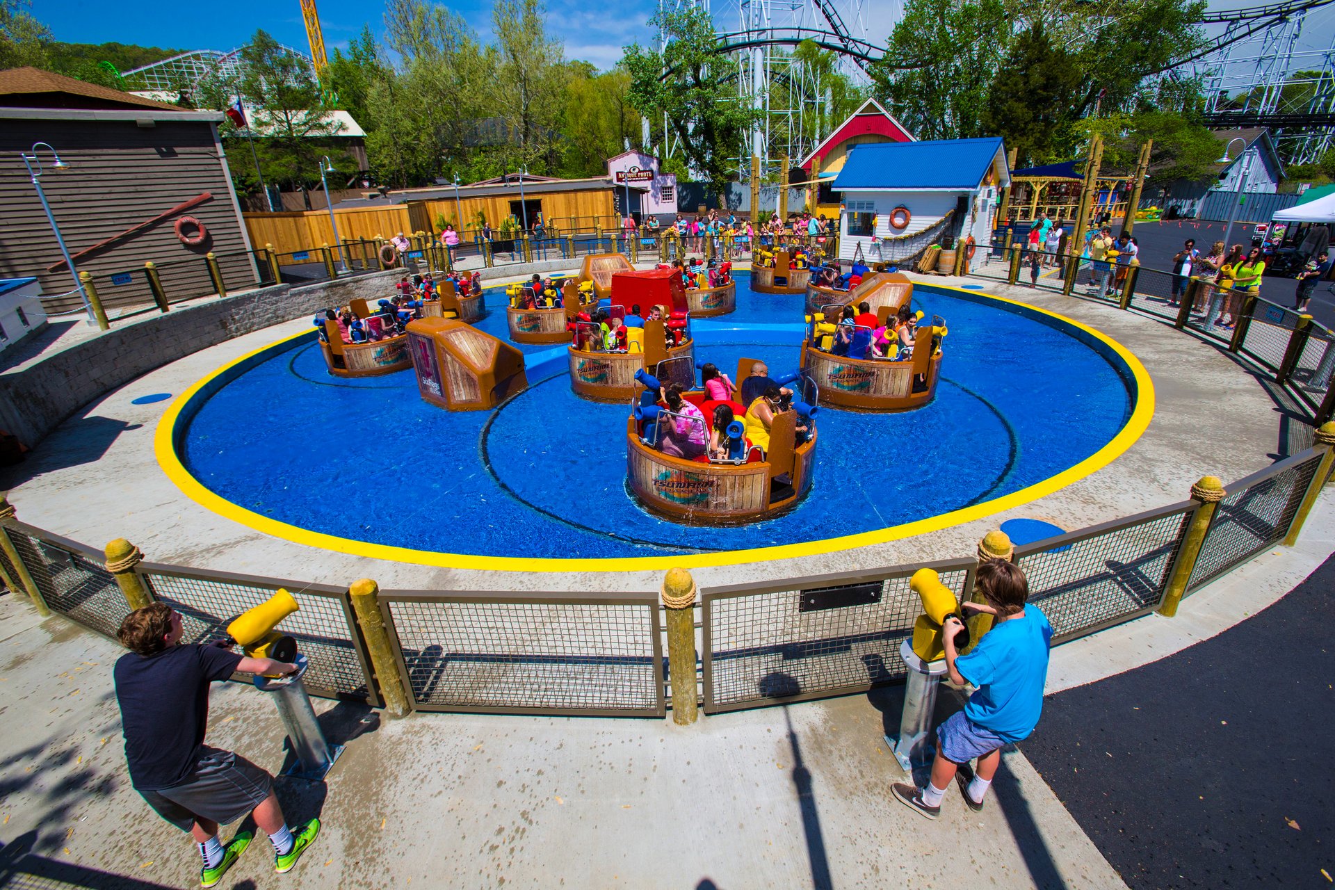 Tsunami Soaker | Six Flags St Louis