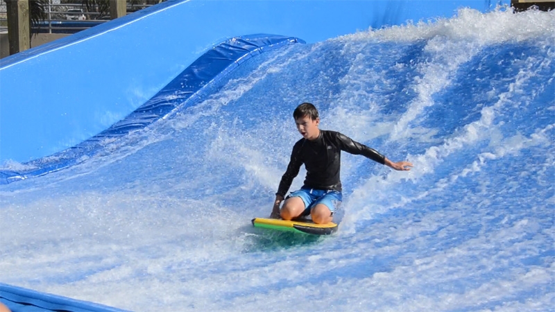 flowrider-boy1_gal-800-800 flowrider-boy1_gal-800-800